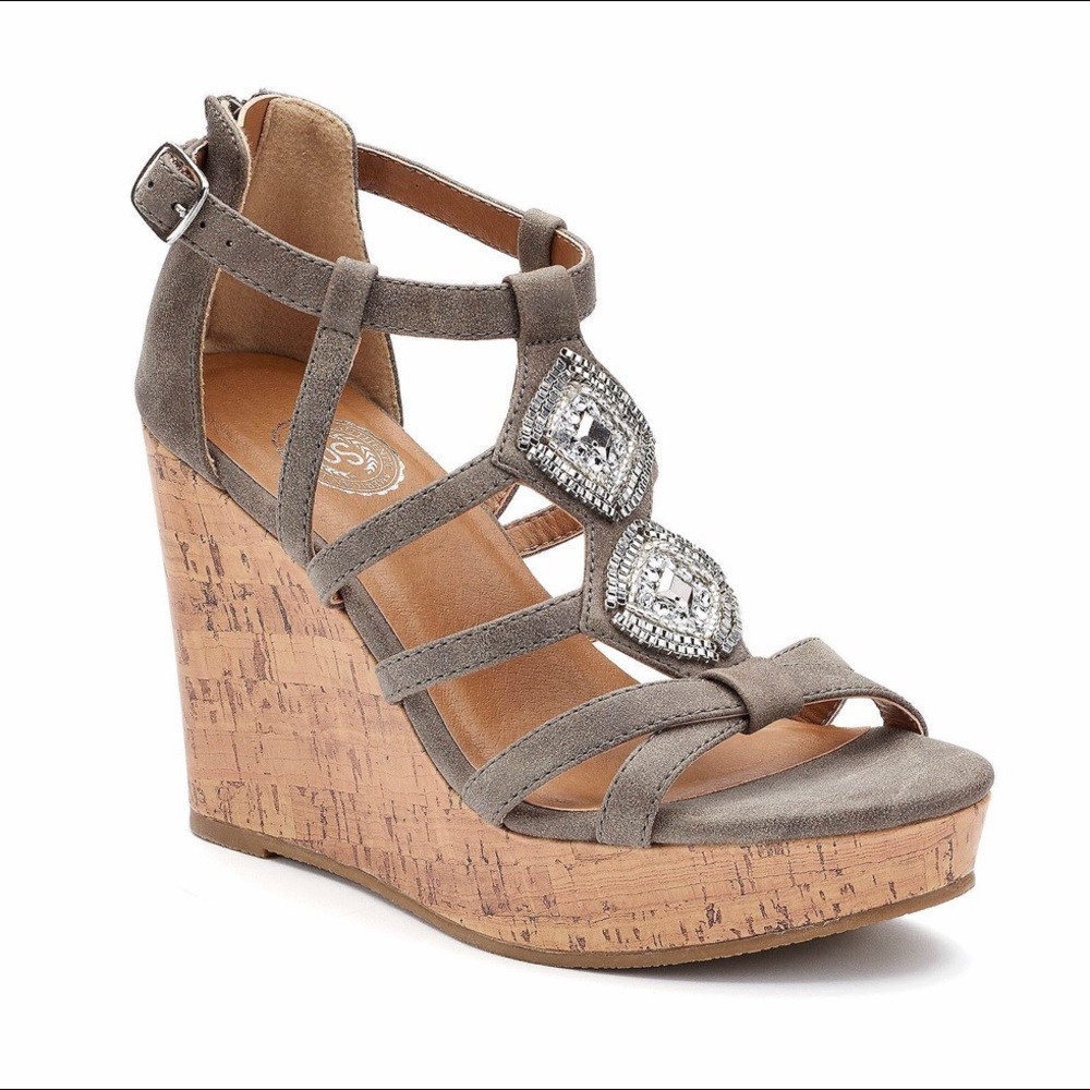 NWOT SO embellished Cadet Wedge ✨